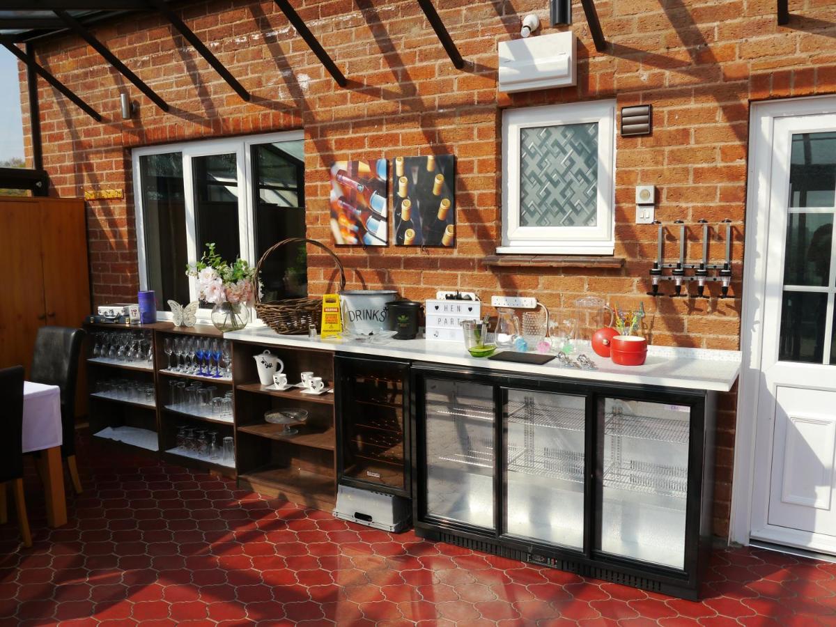 South View Country House Sleeps 12 - Hot Tub - Views Henley-in-Arden 外观 照片