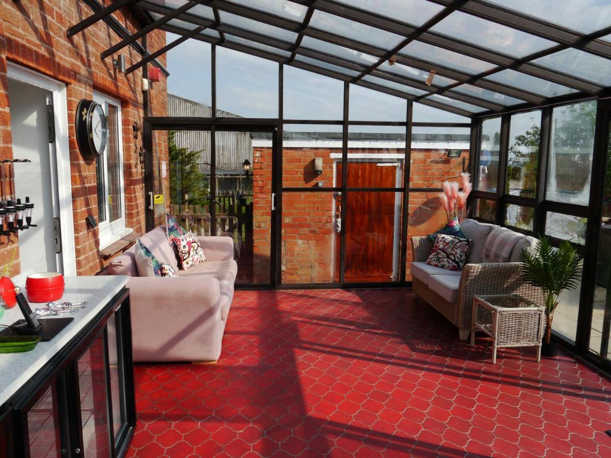 South View Country House Sleeps 12 - Hot Tub - Views Henley-in-Arden 外观 照片